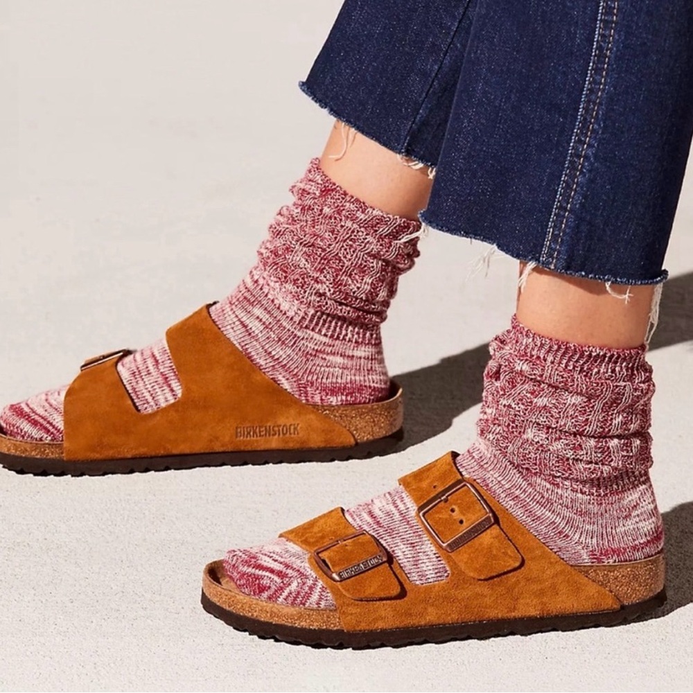 Birkenstock Arizona Suede Sandal in mink -size 39 narrow. Soft Bed